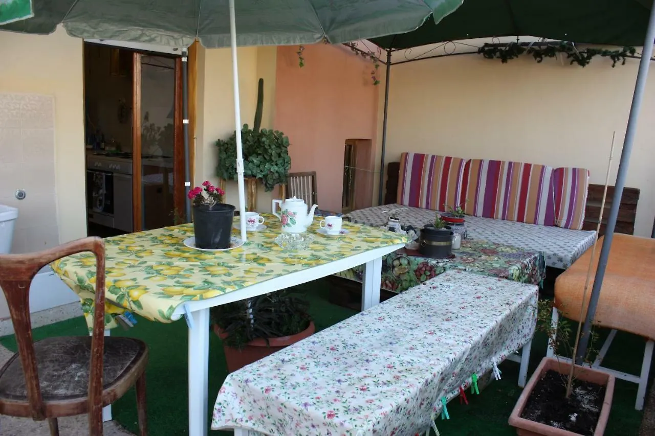 Carla Apartment Bagheria Italy