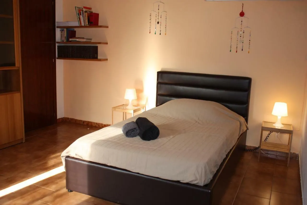 Carla Apartment Bagheria 0*,